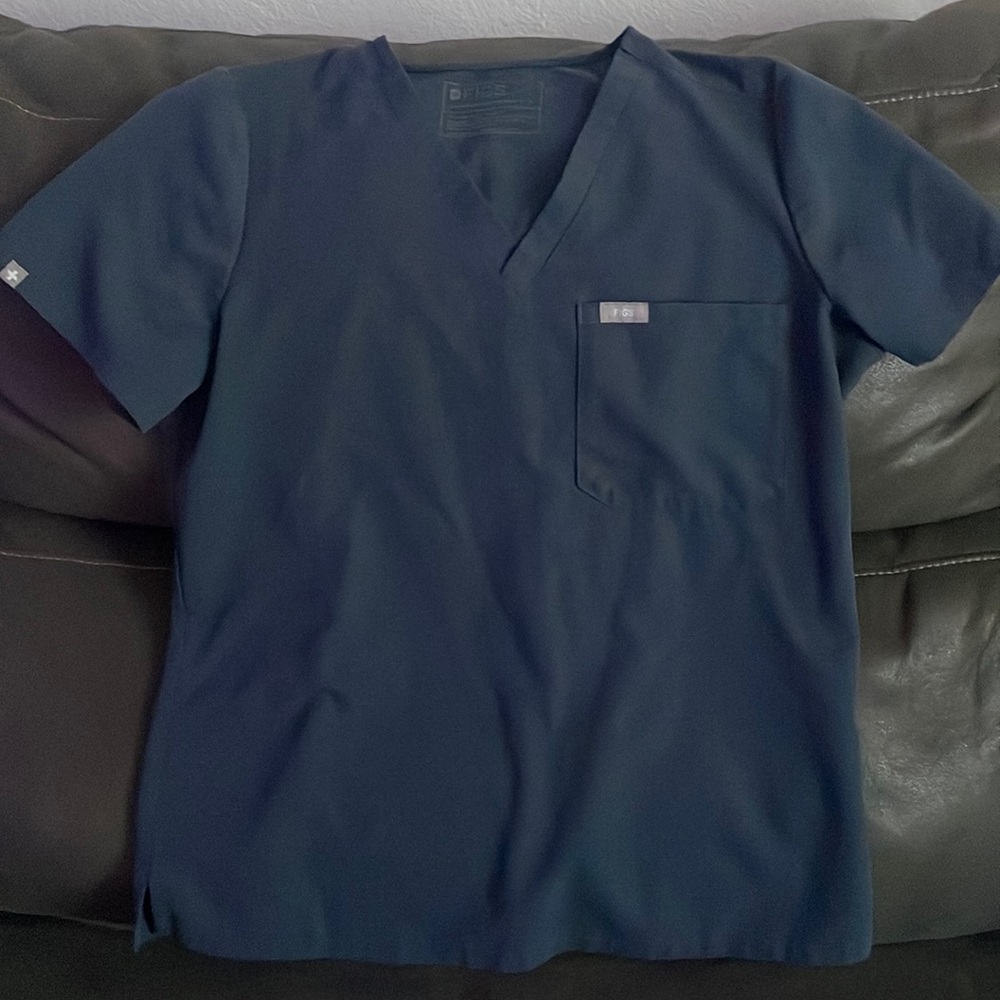 Figs scrubs size small petite